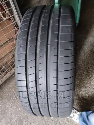 275/40r22 Goodyear