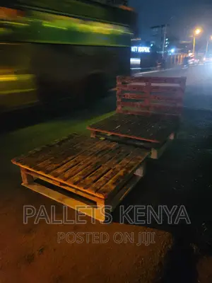 Pallet Bed- 4*6 Blazed Pallet Bed. (#RD05)