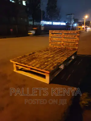Pallet Bed- 4*6 Blazed Pallet Bed. (#RD07,)