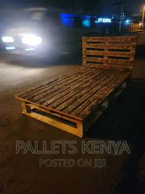 Pallet Bed- 4*6 Detachable and Blazed Pallet Bed. (#RD12)