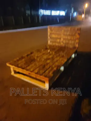 Pallet Bed- 4*6 Detachable and Blazed Pallet Bed. (#RD14)