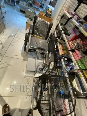Hand Steer Tricycle Wheelchair