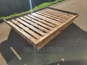 Pallet Bed- 5*6 Detachable and Blazed Pallet Bed. (#JD13,)