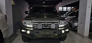 Toyota Land Cruiser 2010 Green