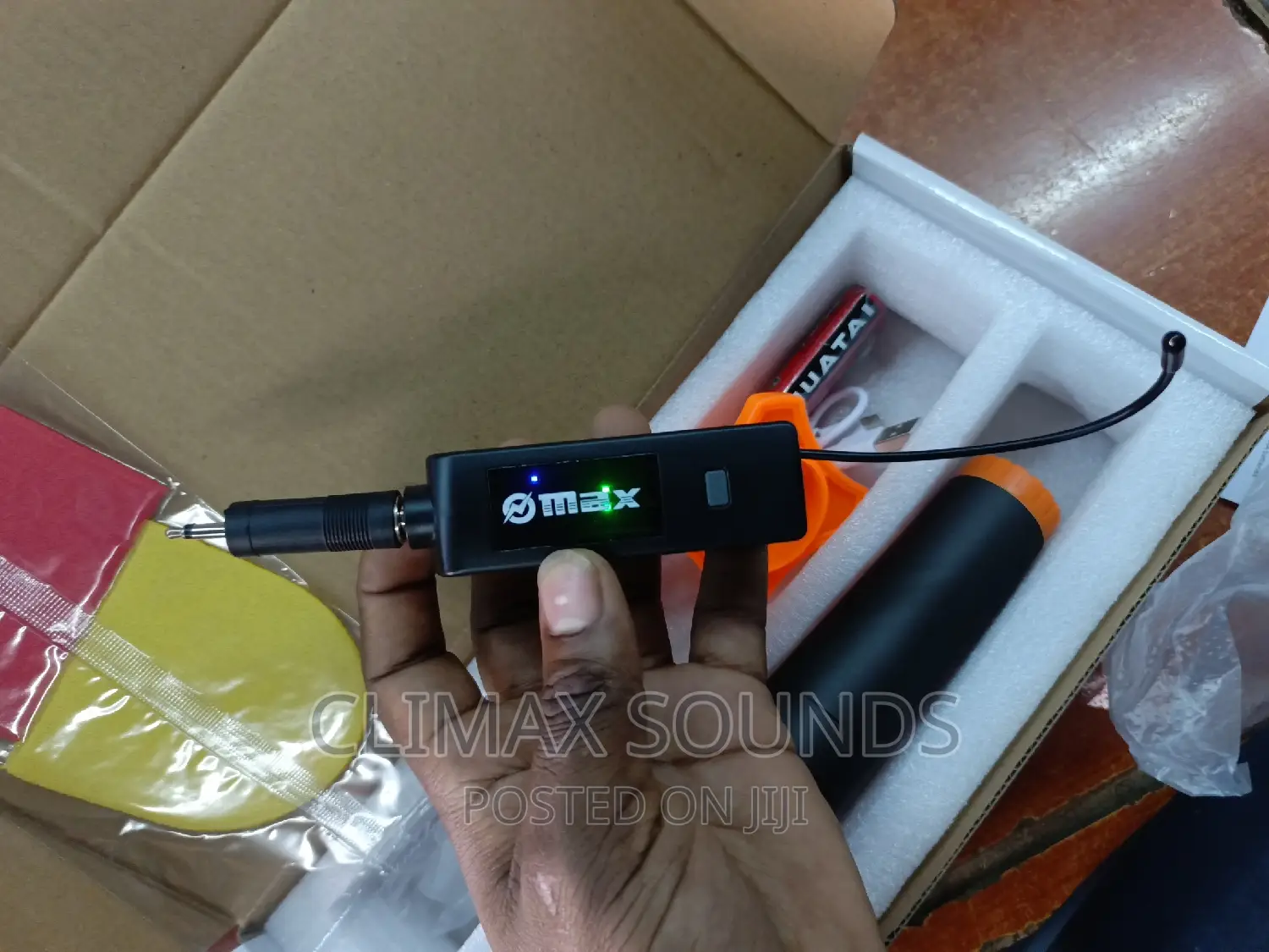Universal Professional Wireless Microphone