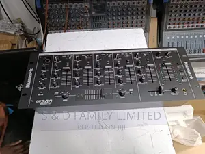 CM 200 DJ Mixer Numark With USB