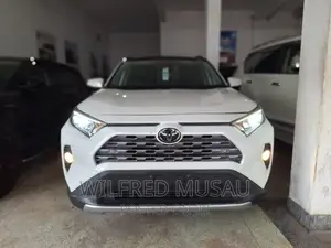 Toyota RAV4 2020 White