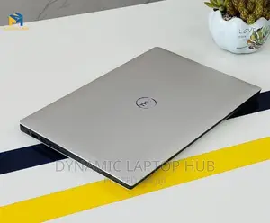 Laptop Dell Precision 5530 16GB Intel Xeon SSD 512GB