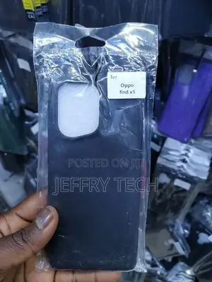 OPPO Find X5 Silicone Case - Black