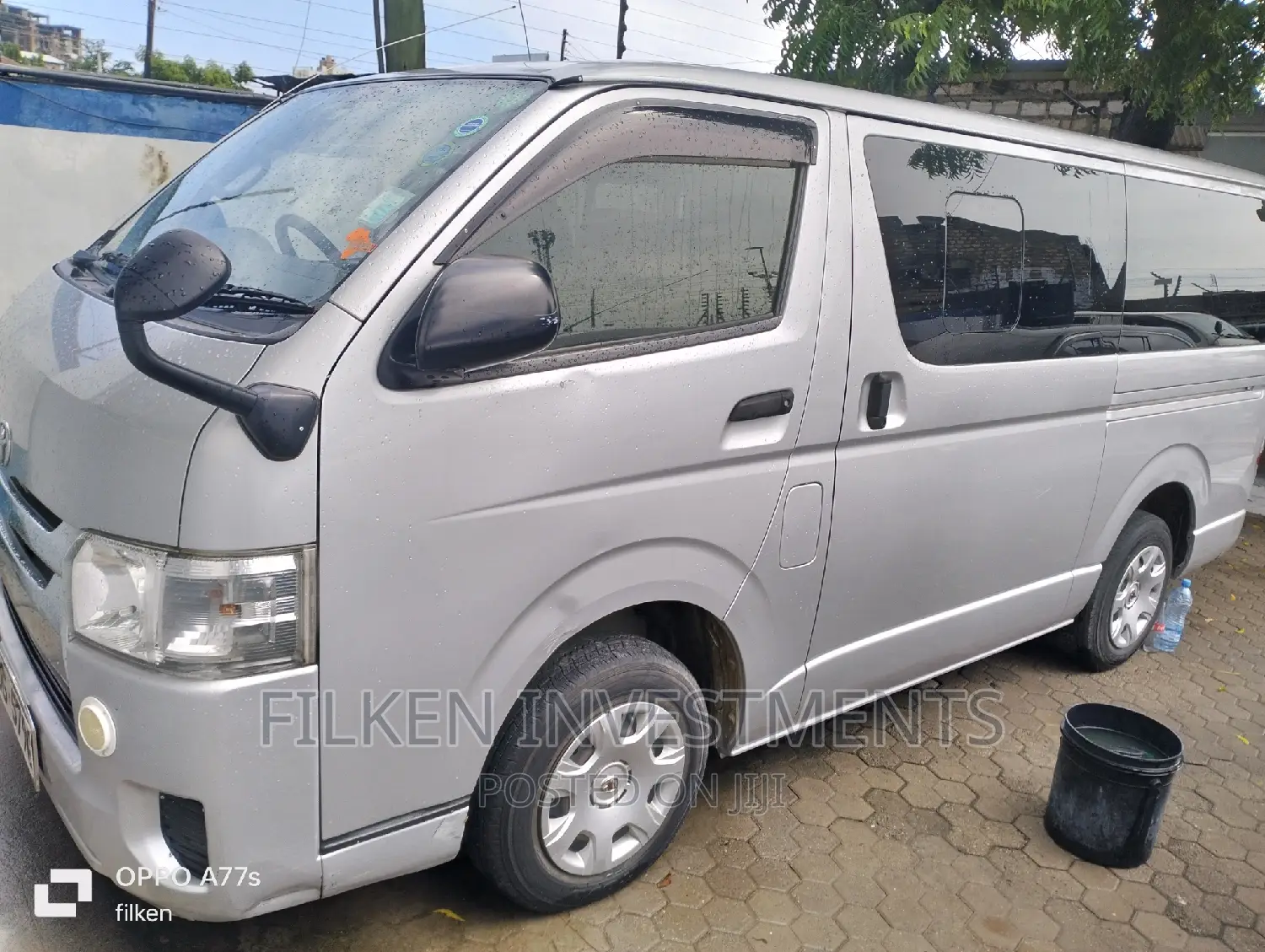 Toyota HiAce 2015 Silver