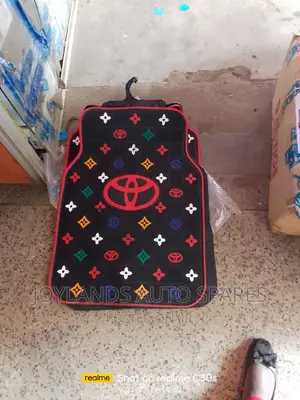 Universal Floor Mat
