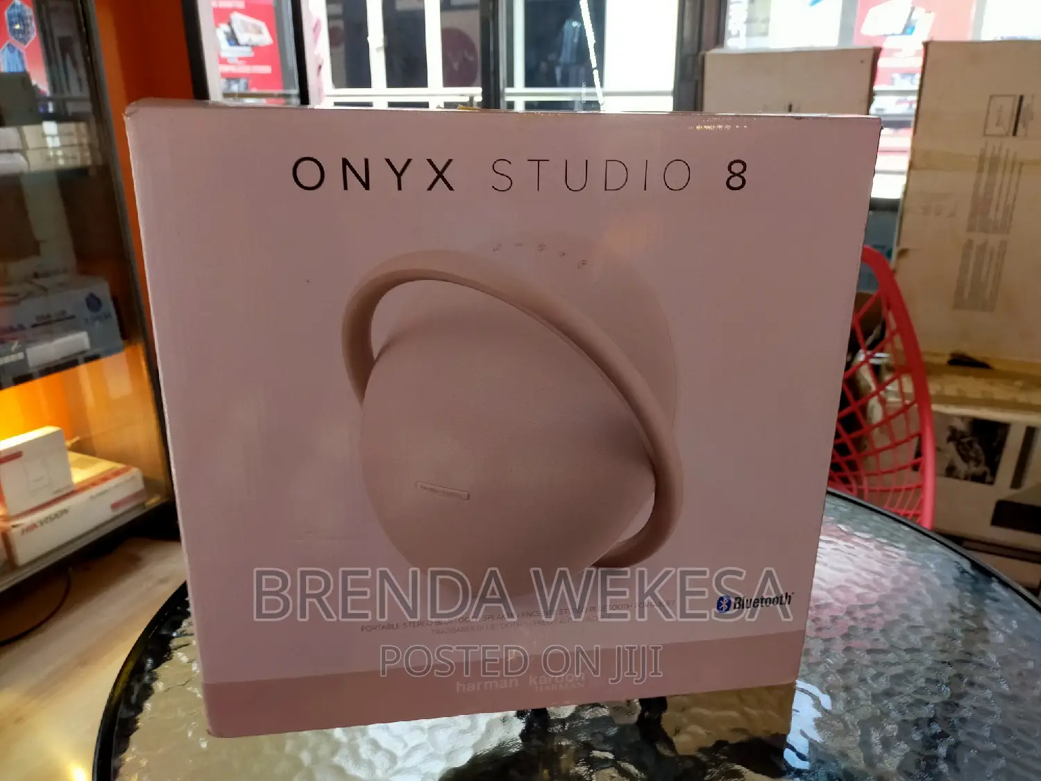 Harman Kardon Onyx Studio 8