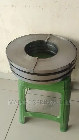 Hoop Iron 16gauge-(Available in 10kgs,20kgs, 30kgs Price Is Per Kg )