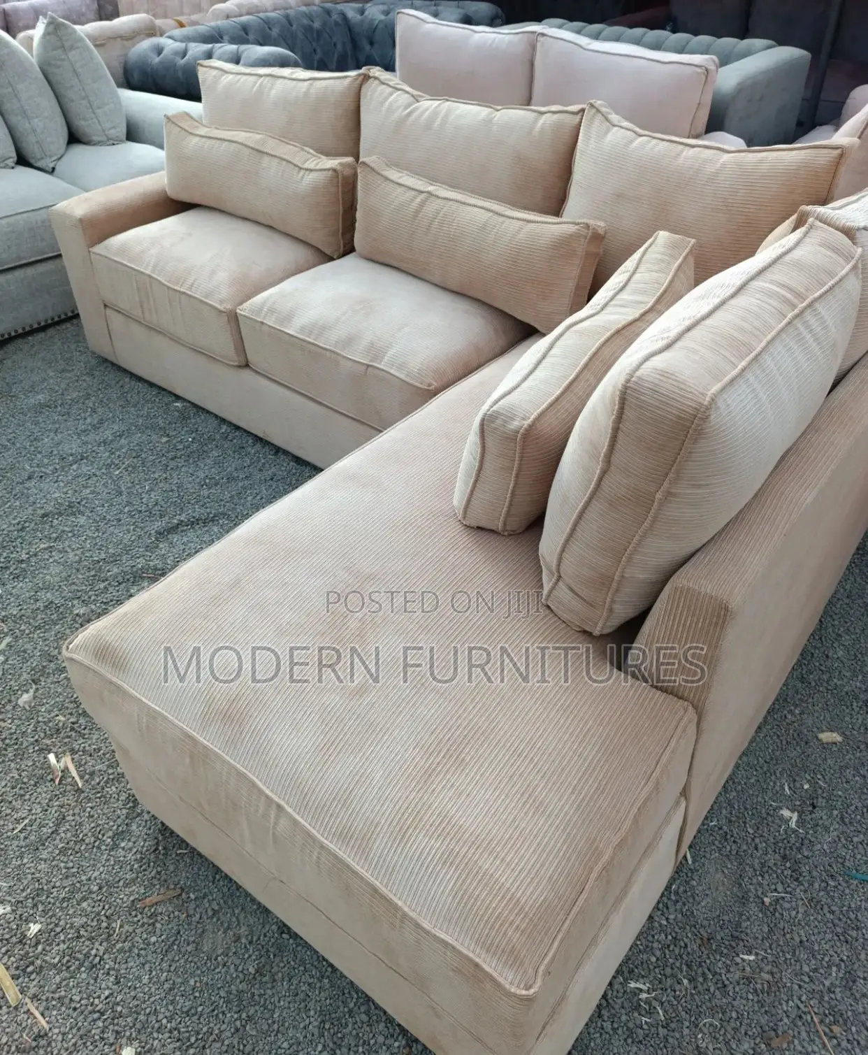 Beautiful Elegant Corner Sofa/L Sofa