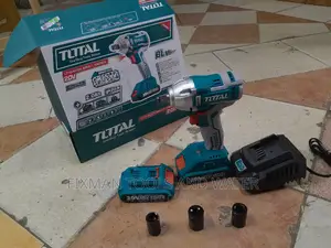 Total Impact Wrench 20 v 2 Batteries + 3 Sockets