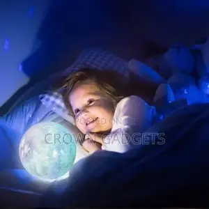 3D Printing Moon Lamp With Stand