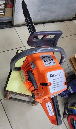 Power Saw Machine Powered by Petrol