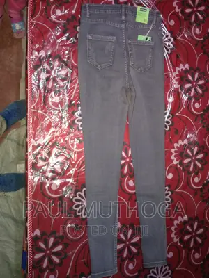 #9 Women's Jeans