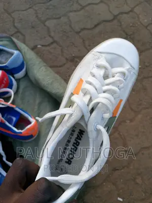 31# Canvas Shoes