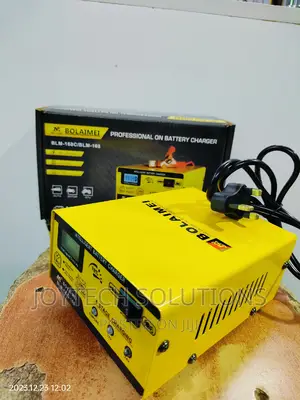 Solar Battery Charging Machine