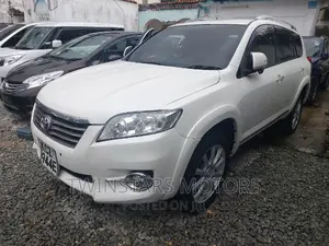 Toyota Vanguard 2013 Pearl