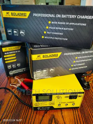 12v/24v Car Battery Charger Lead-Acid Battery Charger