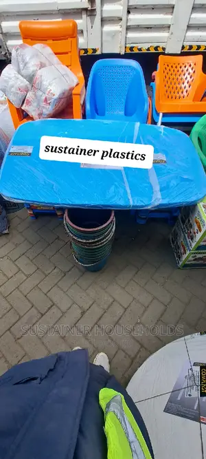 Big Rectangular Plastic Table for 6 Seats
