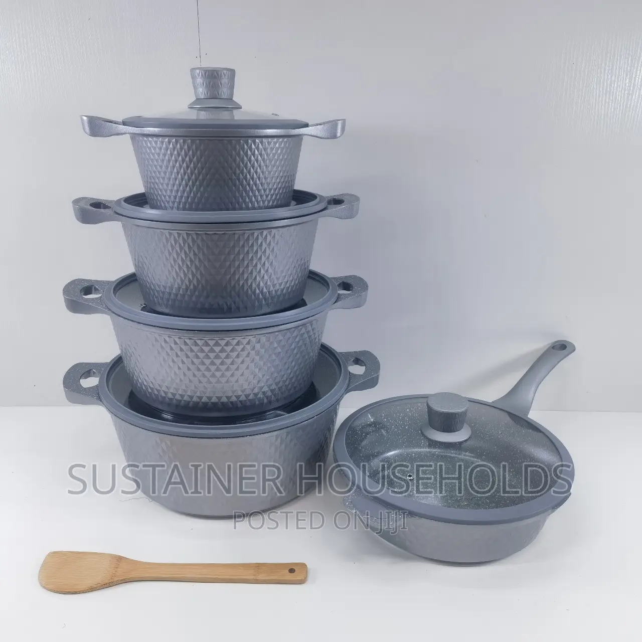*_Bosch 11pc Cookware With Silicone Lid Covers*_ 
Grey
