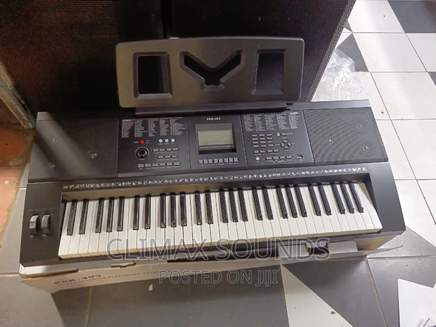 PSR 493 Keyboard