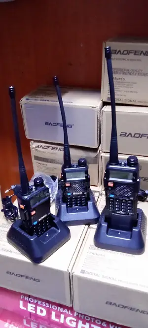 Heavy Duty.Quality Baofeng Walkie Talkie.UV5R Radio