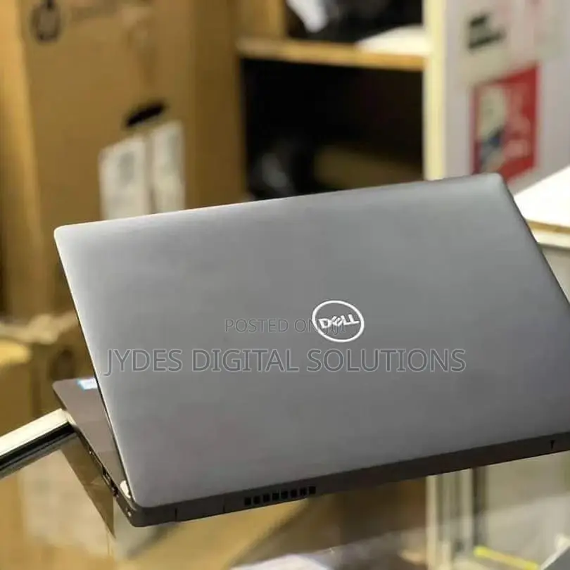 Laptop Dell Latitude 5300 16GB Intel Core i5 SSD 512GB