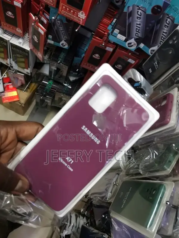Samsung Galaxy A71 Silicone Case Maroon