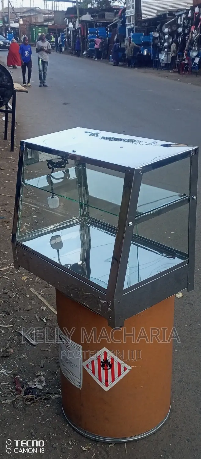 Displaying Food Warmers
