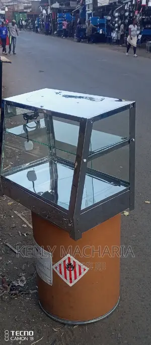 Displaying Food Warmers