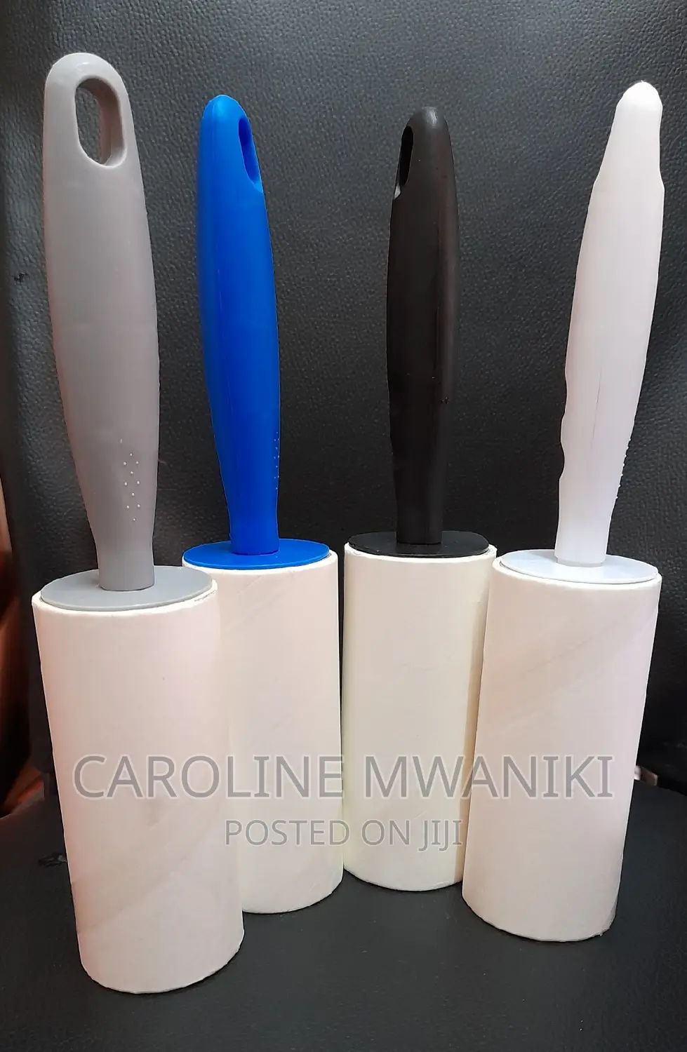 2 Pieces Lint Roller.