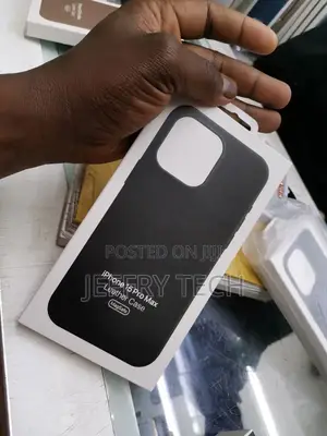 Magsafe Leather Case |Black iPhone 15 Pro Max