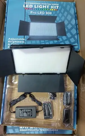 Pro Led 600 With Adapter Two Batteries