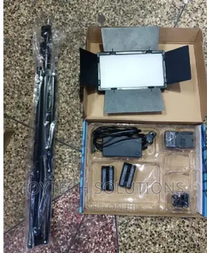 PRO LED 600 Professional Light KIT With All Accessories