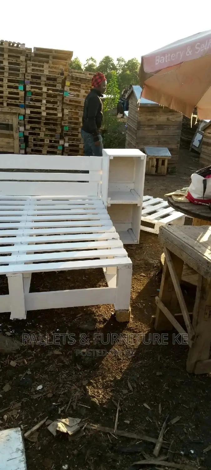 4 by 6 Pallet Bed