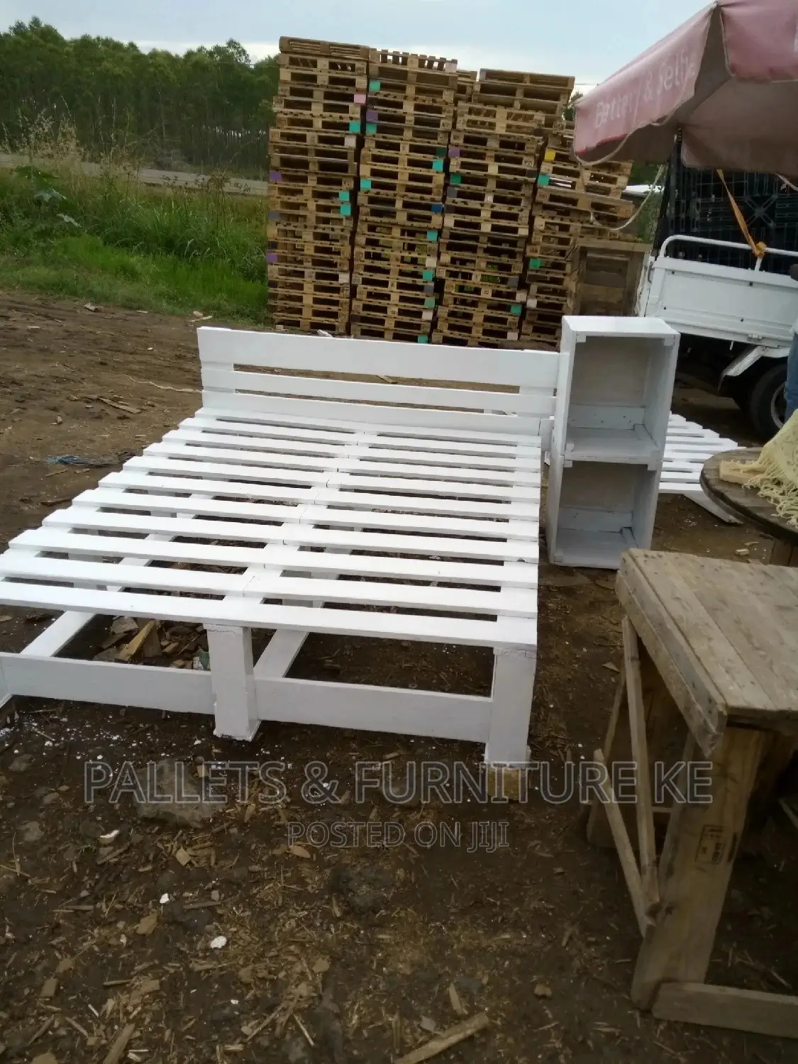 4 by 6 Pallet Bed