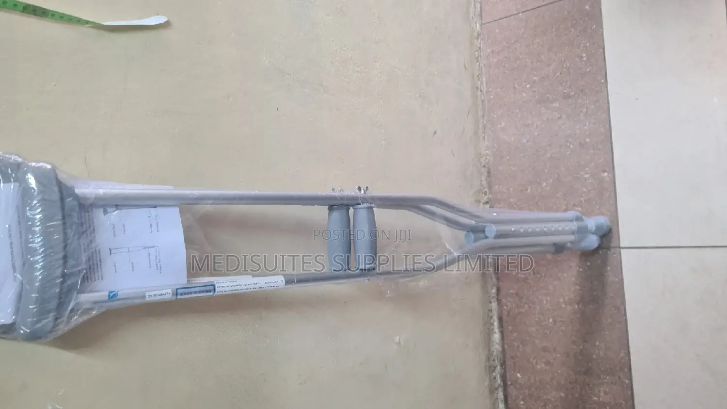 Under Arm Crutches/ Auxiliary Crutches