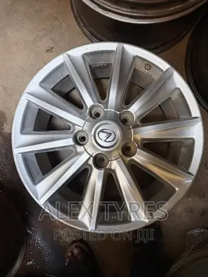 Size 20 Inches Landcruiser V8 Alloy Japan Rims
