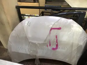 Honda Vezel 2012 Bonnet