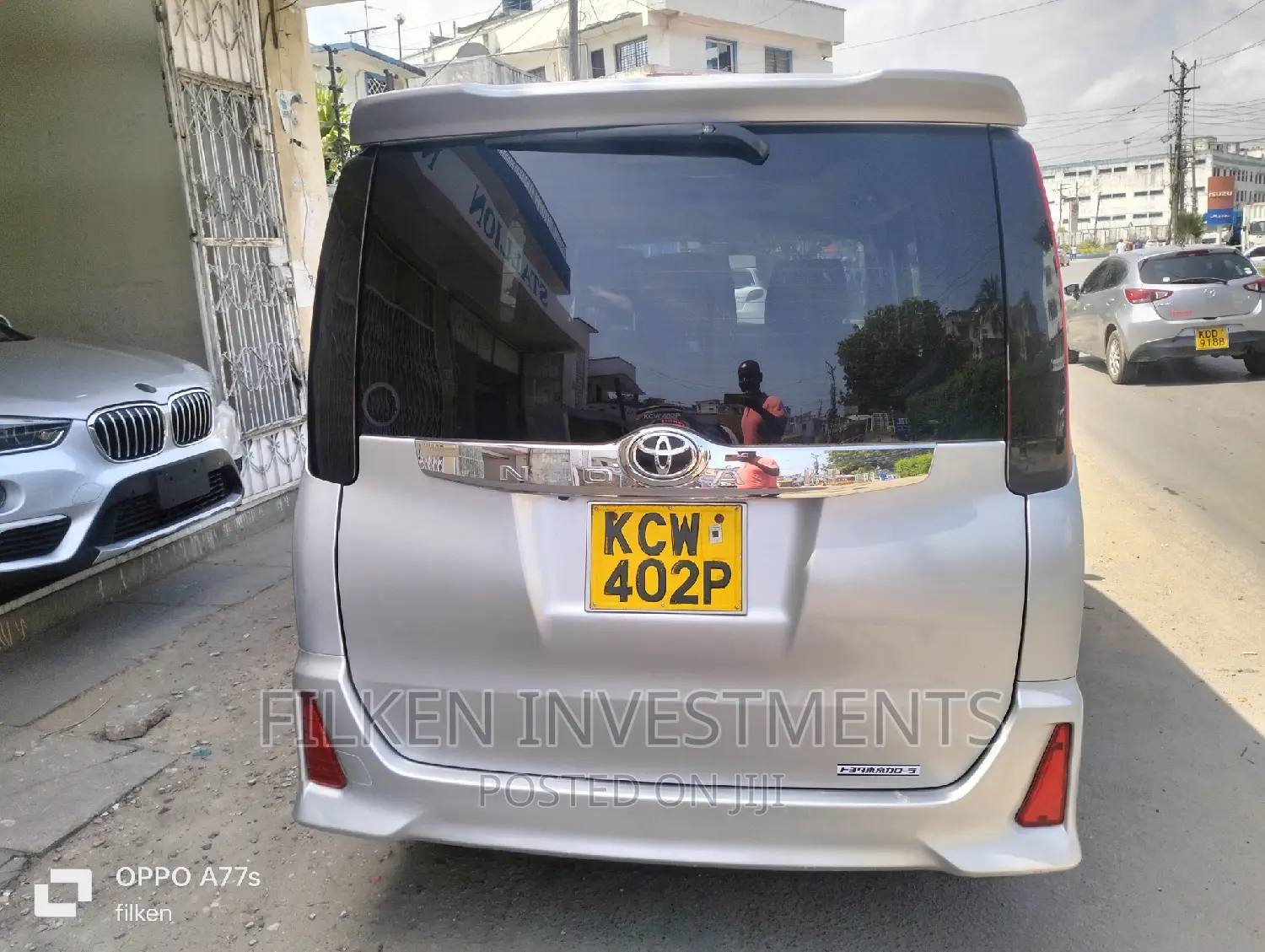 Toyota Voxy 2014 Silver