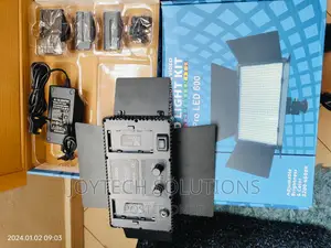 New Arrival Bicolor Video Light .Pro Led 600 Video Light