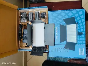 Led 600 Professional Photo Video Light With All Accessories