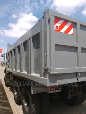 Isuzu FVZ 34T (Tipper)
