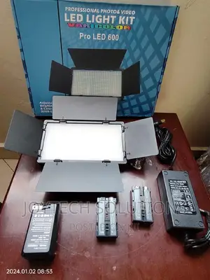 Original Photo Video Led Light Kit Pro Led 600
With Stand