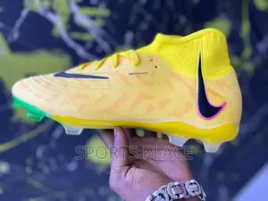 Phantom Luna Football Boots