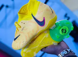 Phantom Luna Football Boots
